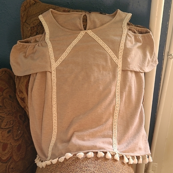 Doe & Rae Cream & Mocha Top with Embellished Cut Out Design - Picture 1 of 3